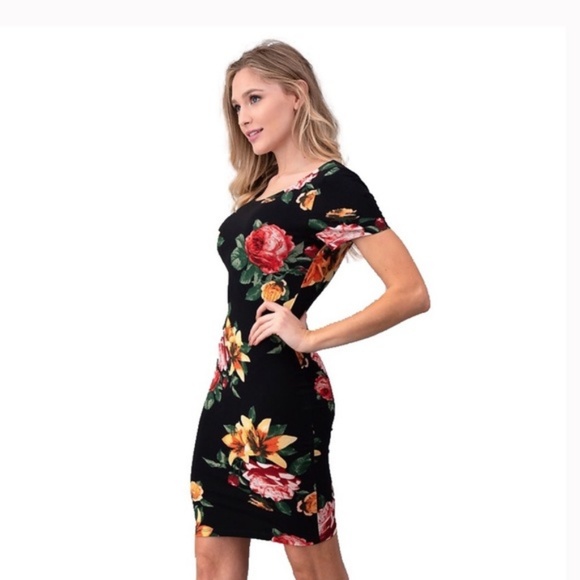 Floral Print Short Sleeve Back Scoop Knit Dress - Picture 2 of 2